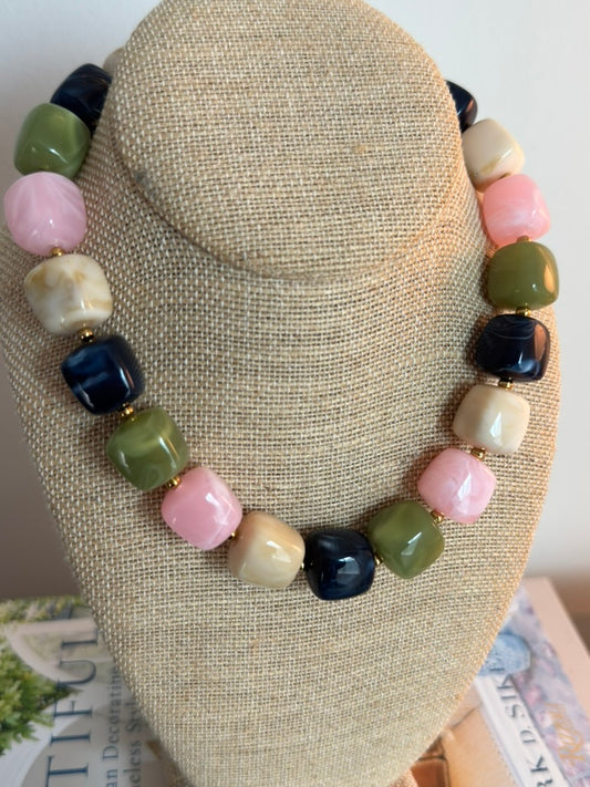 Harper Necklace: Jayda/Pink Multi