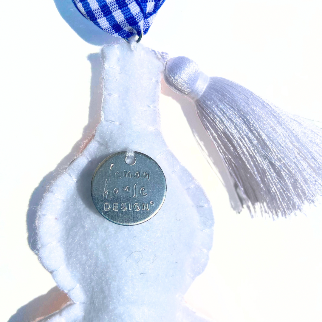 Chinoiserie Vase Ornament