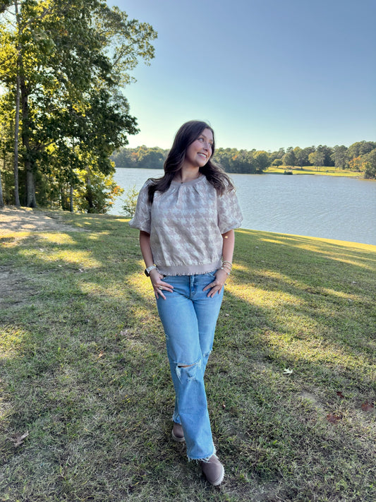 Hostess Top