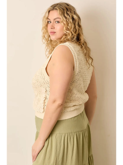 Curvy Eyelet Lace Vest