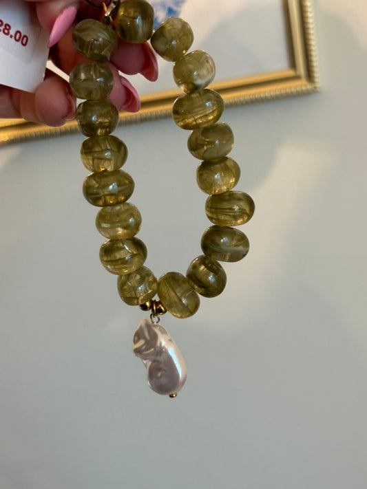 Pearly Bracelet