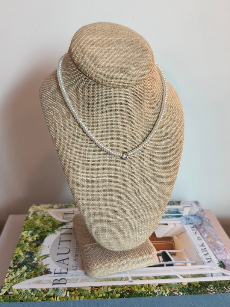 Cara Necklace: Pearl