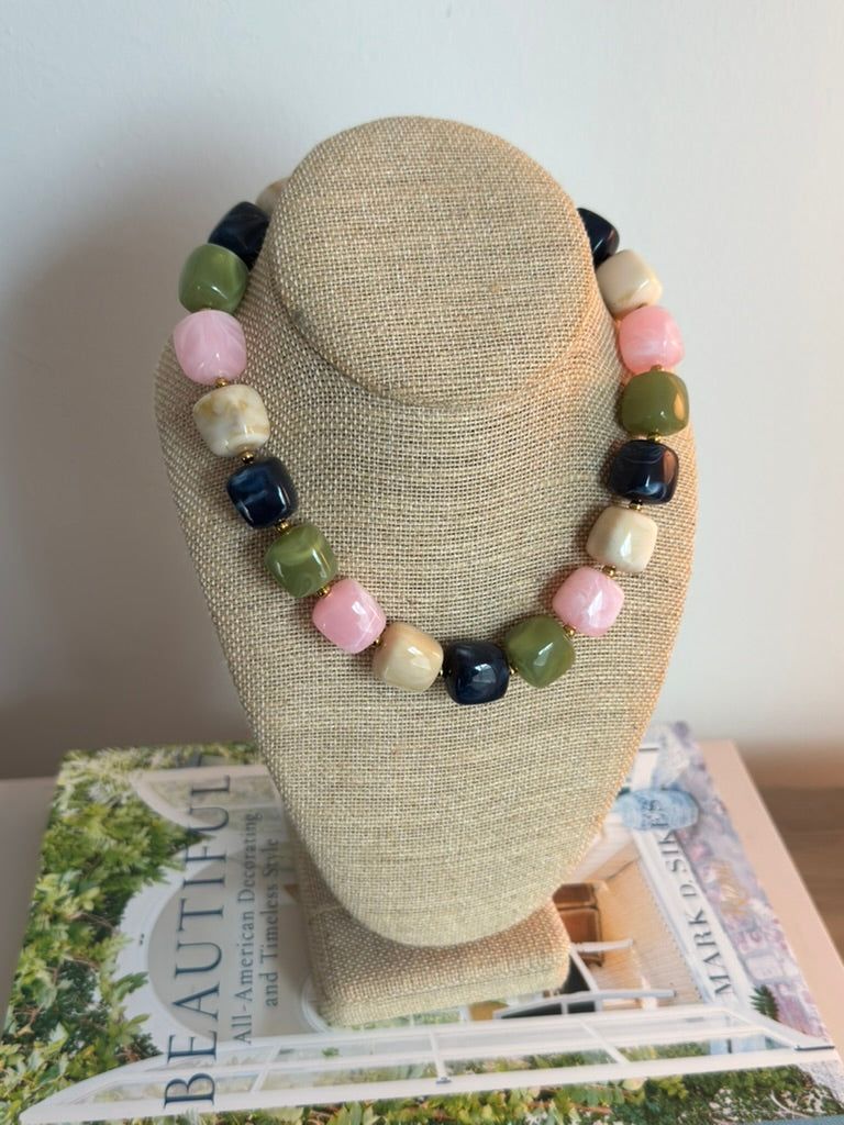 Harper Necklace: Jayda/Pink Multi
