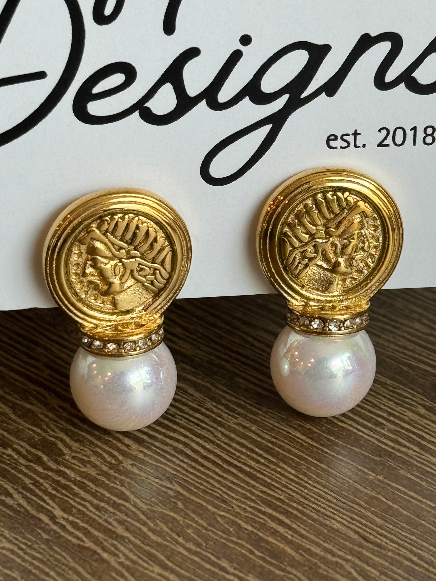 Magnolia Studs