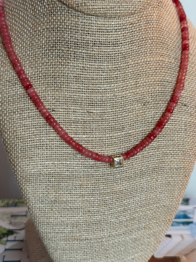 Cara Necklace: Pink/Red