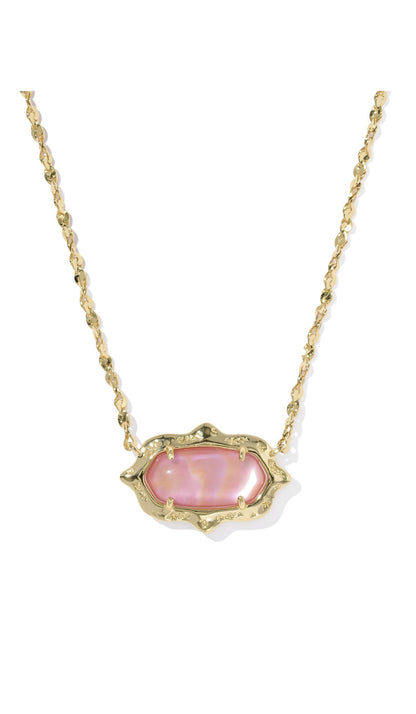 Elisa Scallop Frame Short Pendant Necklace Pink