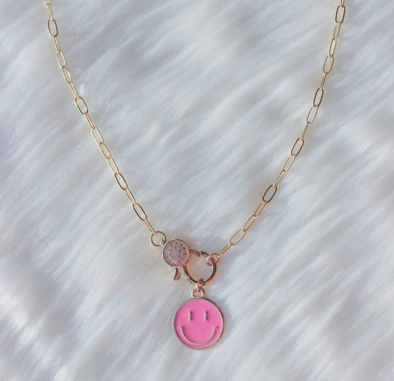 Smile Front Clasp Necklace
