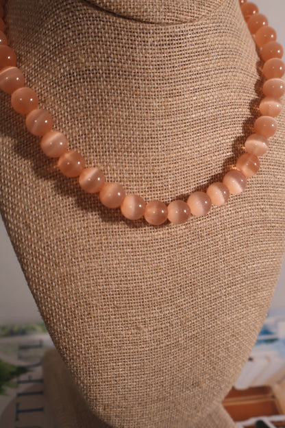 Cat Eye Necklace: Neutral