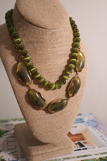 Cat Eye Necklace: Olive