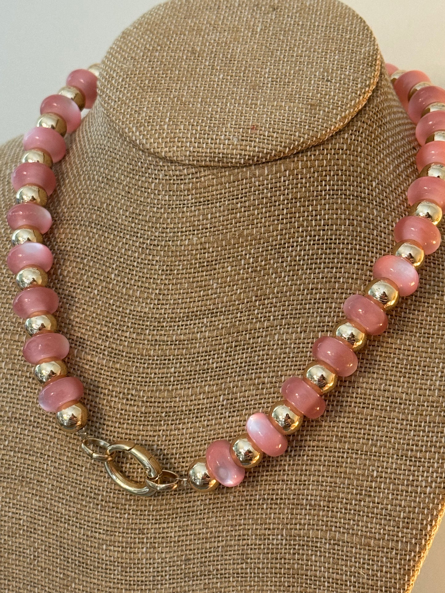 Beaded Clasp Necklace: Pink/Gold