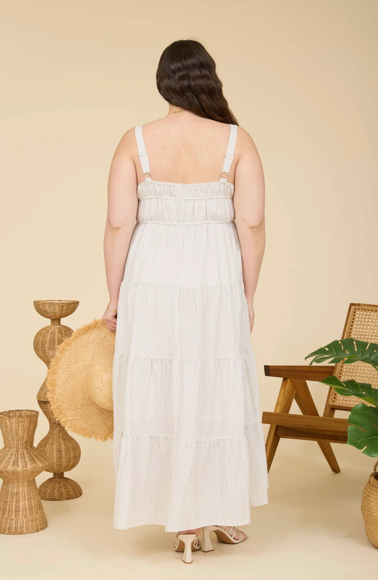 Jackie Curvy Dress