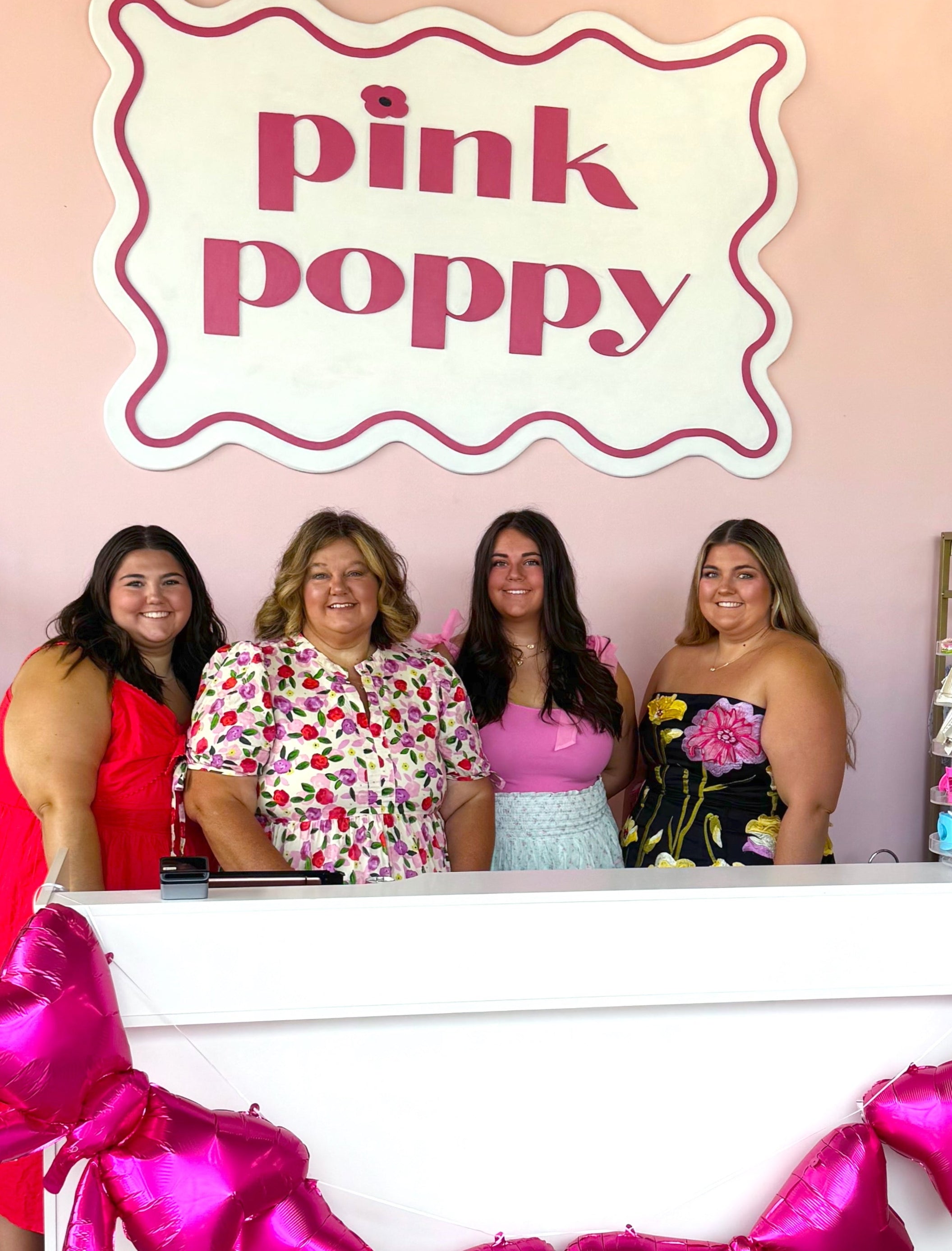 pink poppy dress up I GOT A TEXT!! Pink Poppy: 4 new outfits have entered the villa. One of these bombshell fits are waiting to be coupled up with your summer wardrobe. Which outfit